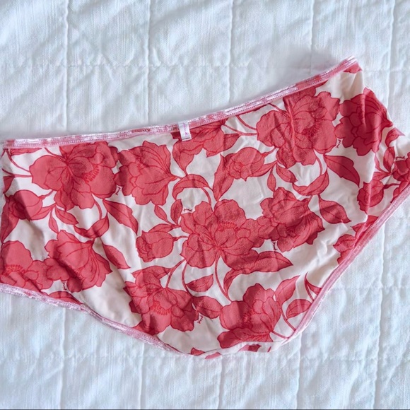 Victoria’s Secret Orange and yellow flower boyshort panties with velour lining - Picture 2 of 4